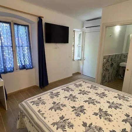 Il Giardino Degli Oleandri لا سبيتسْيا