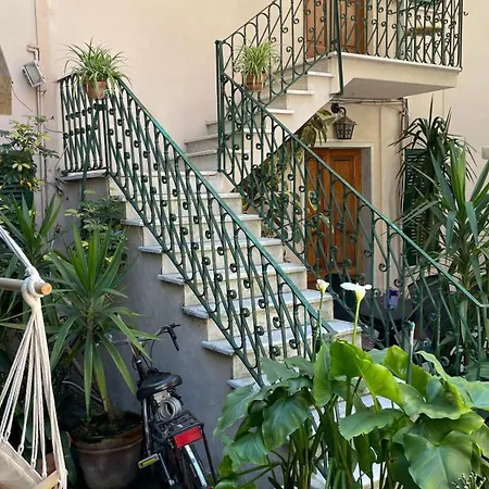Il Giardino Degli Oleandri 아파트 *